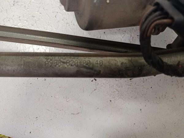 MOTEUR D ESSUIE GLACE VW CRAFTER/ MERCEDES SPRINTER 2006-2018 - Vue 3